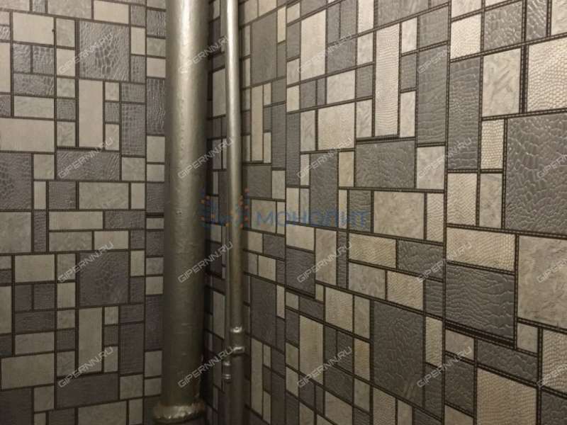 двухкомнатная квартира на улице Верхнепечёрская дом 1