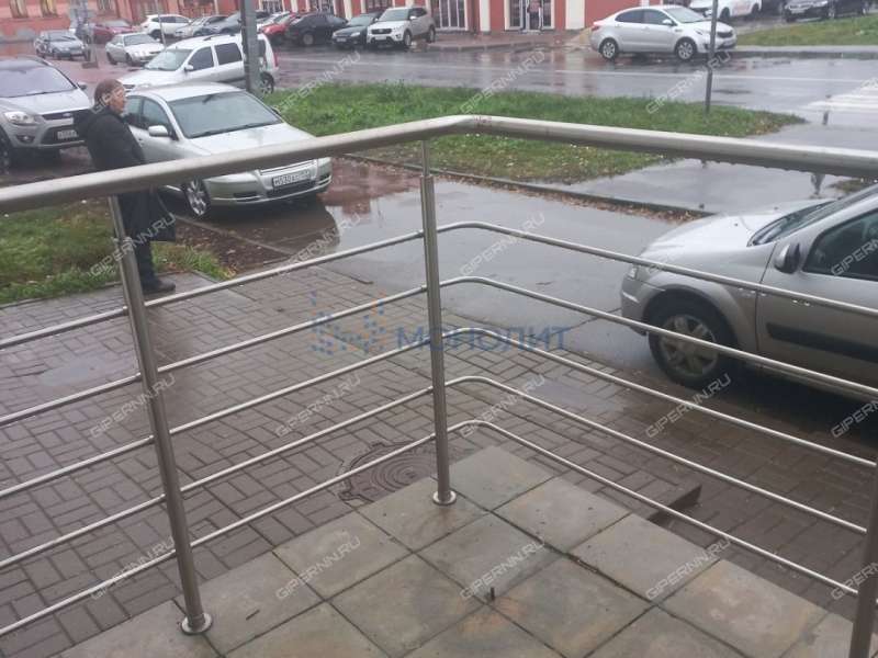 помещение под офис, торговую площадь на улице Свободы