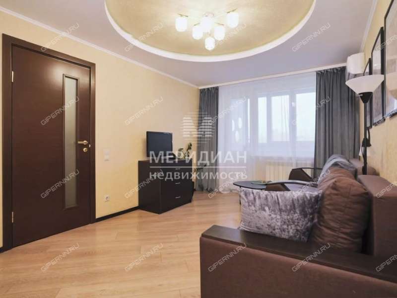 двухкомнатная квартира на улице Сергея Есенина дом 4Б