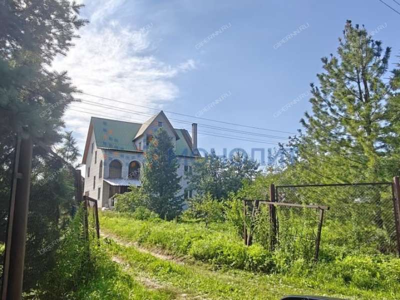 дом на Заречной улице село Редькино