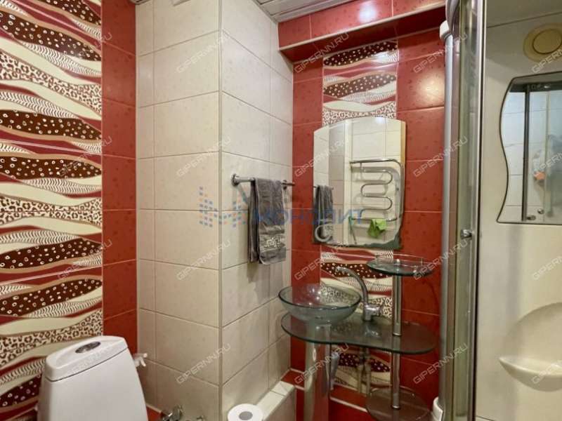 пятикомнатная квартира на Волжской набережной дом 9