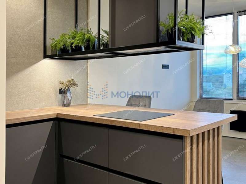 трёхкомнатная квартира на Лысогорской улице дом 89 к3