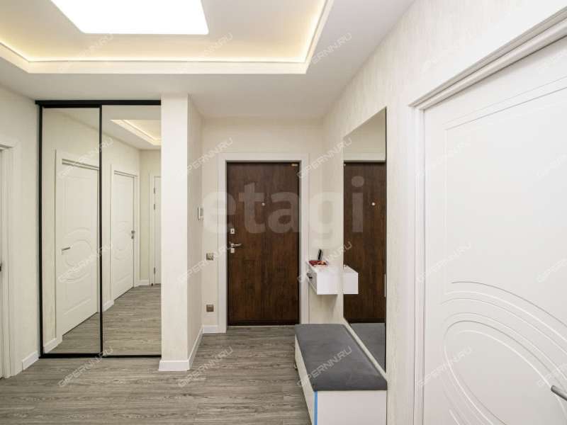 трёхкомнатная квартира на улице Маршала Баграмяна дом 3