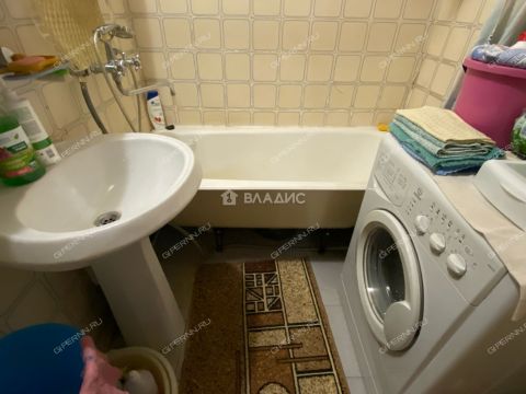 2-komnatnaya-ul-strokina-d-8 фото