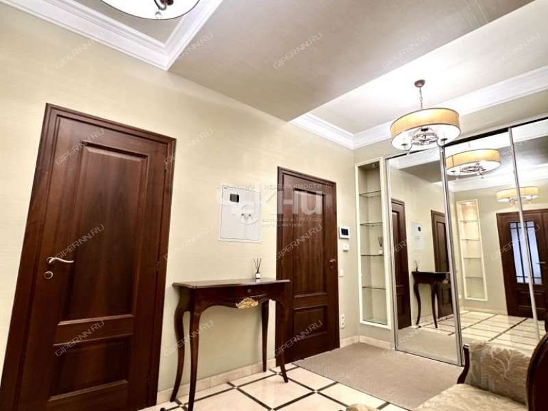 трёхкомнатная квартира на улице Коминтерна дом 139