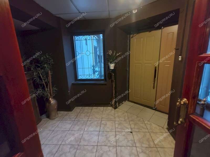 помещение под торговую площадь на Керченская ул,д. 14а