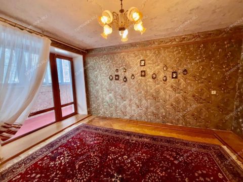 4-komnatnaya-ul-surikova-d-16a фото