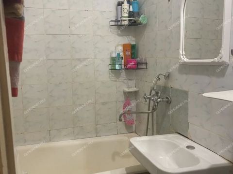 2-komnatnaya-prosp-busygina-d-9 фото