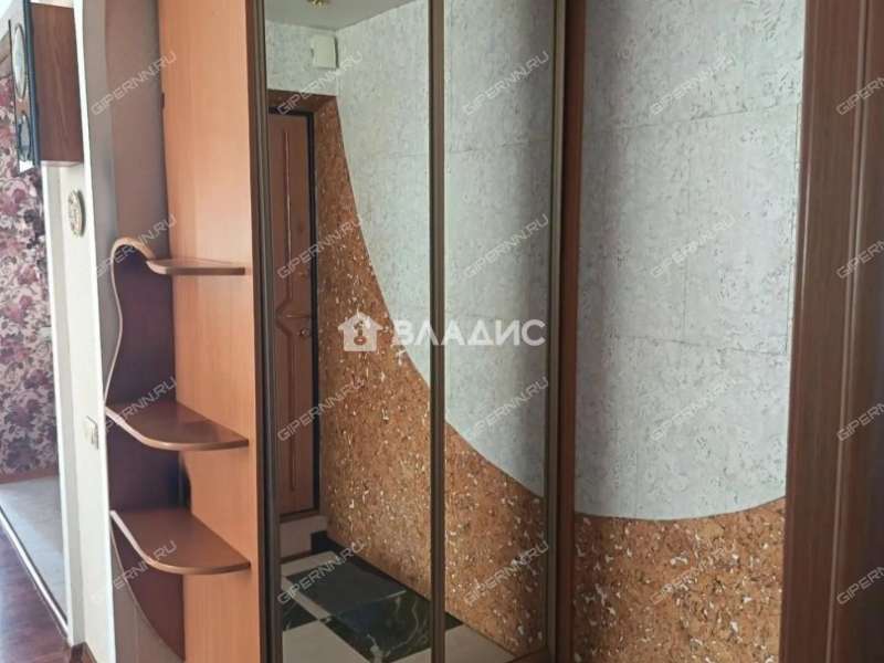 трёхкомнатная квартира на Южном шоссе дом 28 к2
