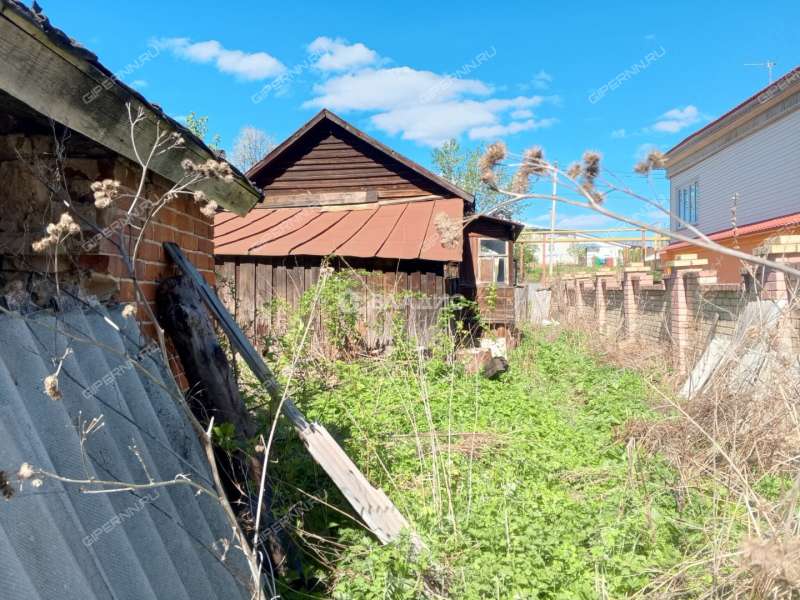 земельный участок 10 соток Садовая улица село Безводное