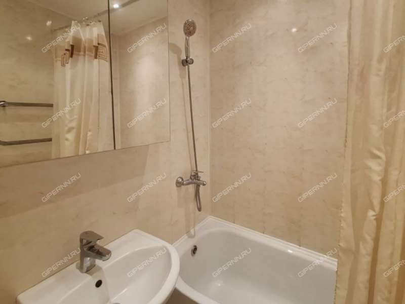 однокомнатная квартира на Вятской улице дом 1