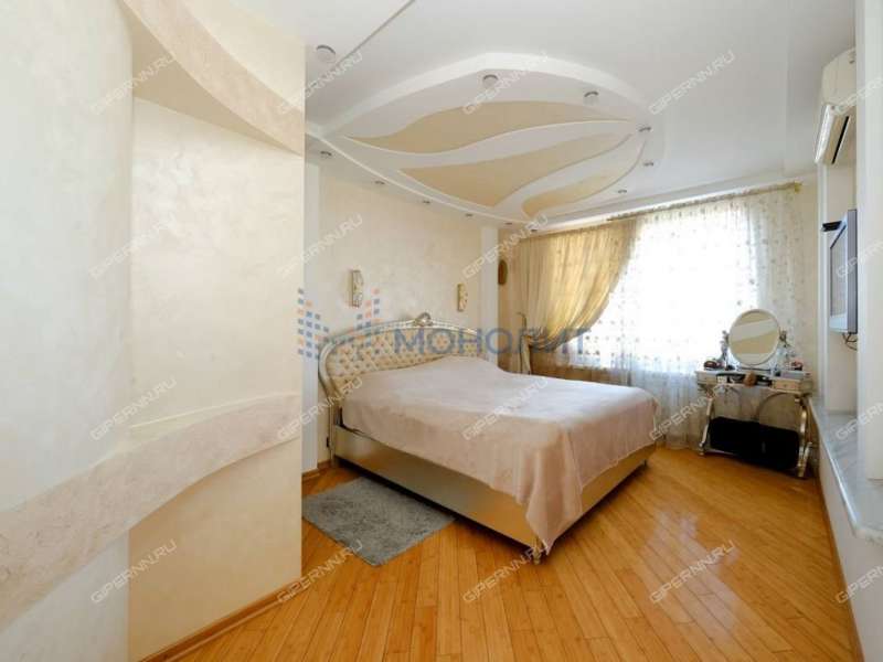 трёхкомнатная квартира на улице Белинского дом 58/60