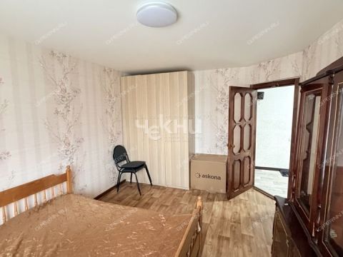 2-komnatnaya-ul-rodionova-d-184 фото
