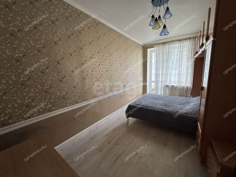 трёхкомнатная квартира на улице Максима Горького дом 52