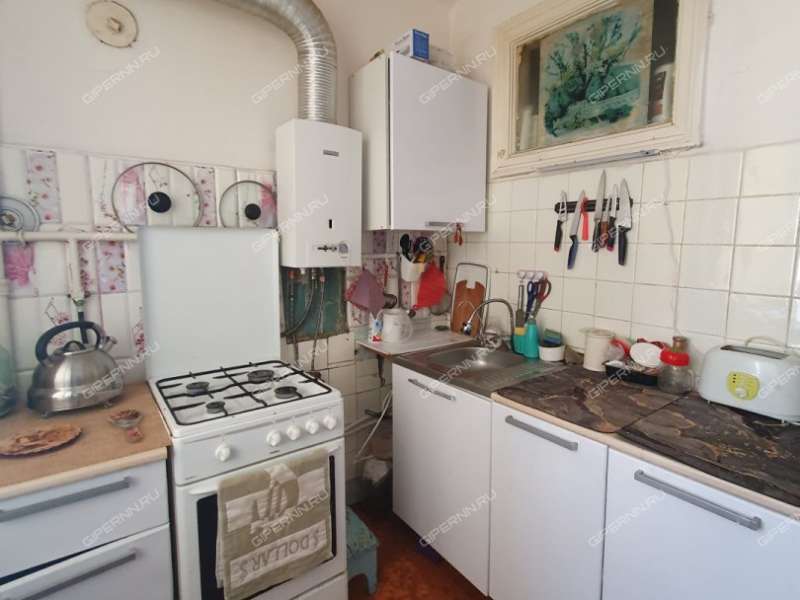 трёхкомнатная квартира на Театральной улице дом 10 город Кстово