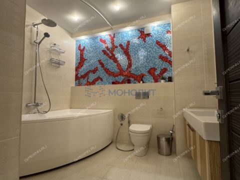 4-komnatnaya-ul-bonch-bruevicha-d-8a фото