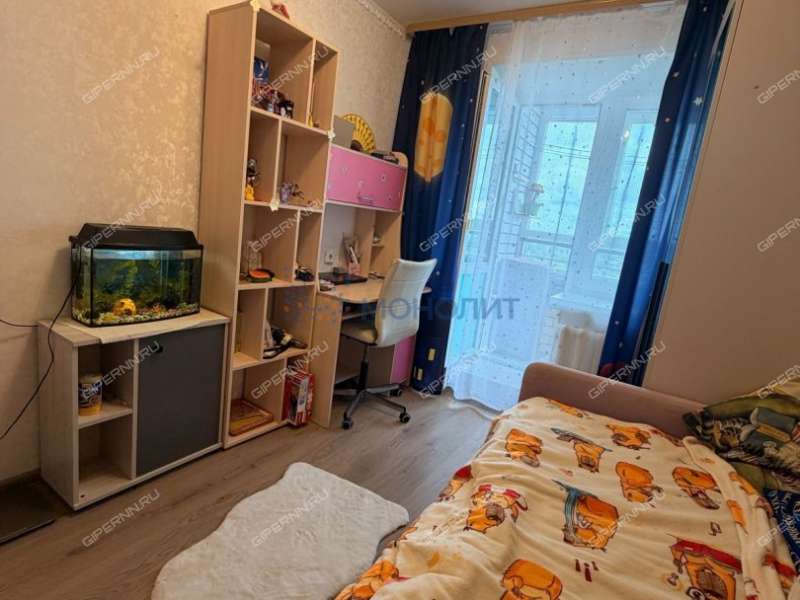 двухкомнатная квартира на улице Коммуны дом 18