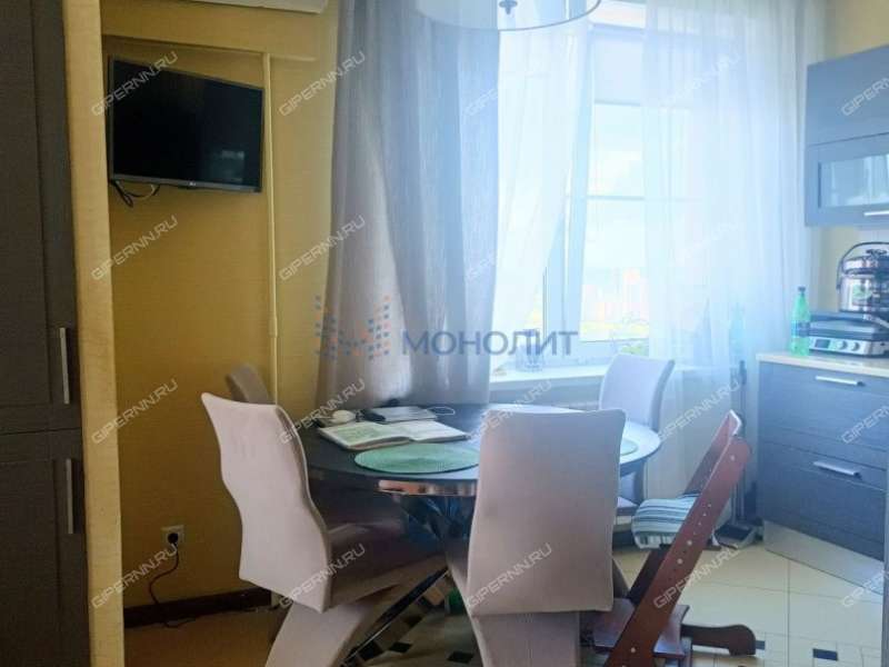 трёхкомнатная квартира на бульваре Академика Королёва дом 8