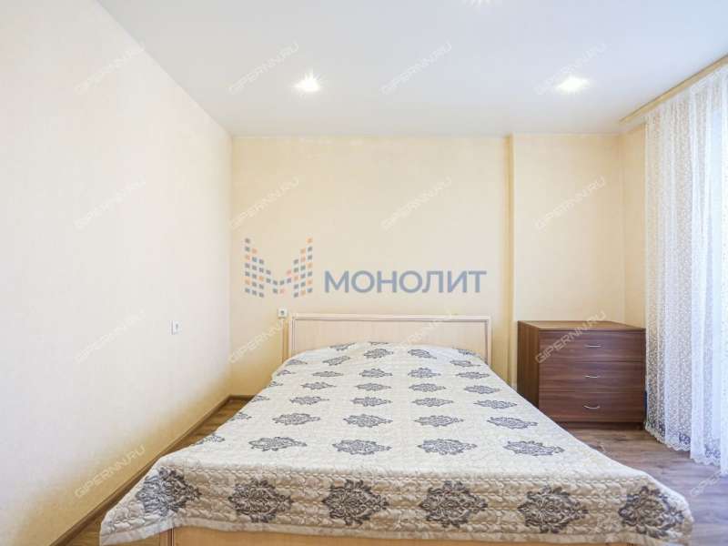 трёхкомнатная квартира на Окской улице дом 1