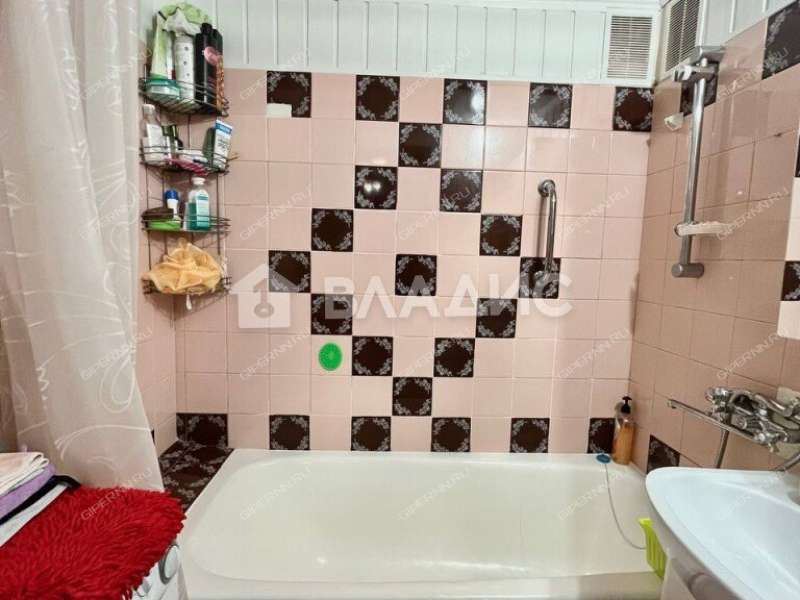 двухкомнатная квартира на улице Циолковского дом 7