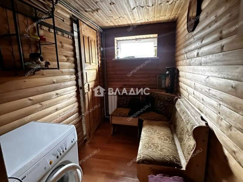 дом на улице Зеленкина село Безводное