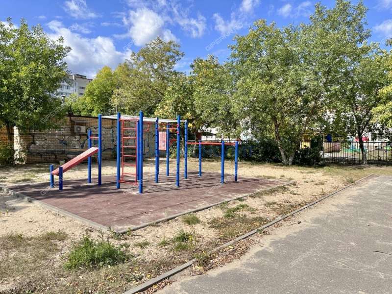 пятикомнатная квартира на улице Петрищева дом 14 город Дзержинск
