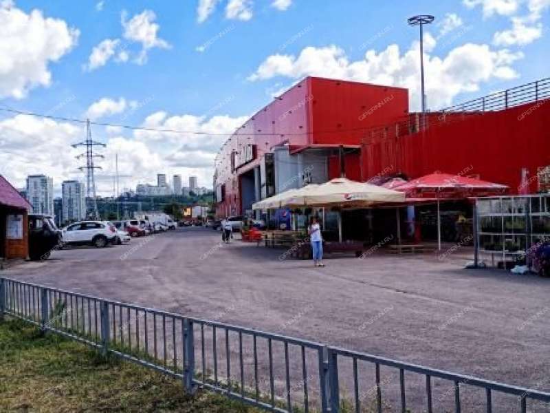 помещение под торговую площадь на Комсомольской площади