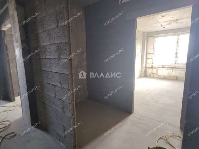 трёхкомнатная квартира на Полтавской улице дом 15