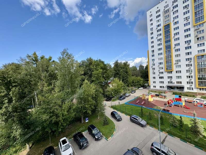 трёхкомнатная квартира на улице 40 лет Октября дом 15 к3