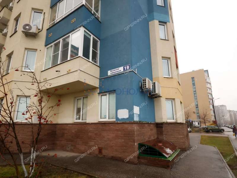 однокомнатная квартира на Волжской набережной дом 19