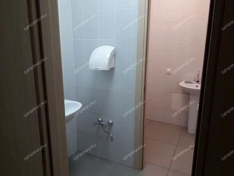 помещение под торговую площадь на улице Невзоровых