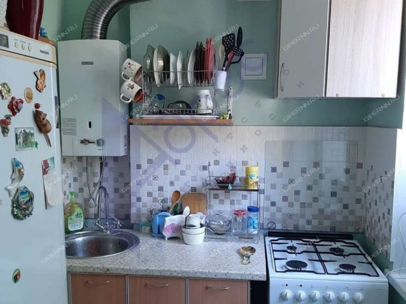 двухкомнатная квартира на улице 40 лет Октября дом 20а