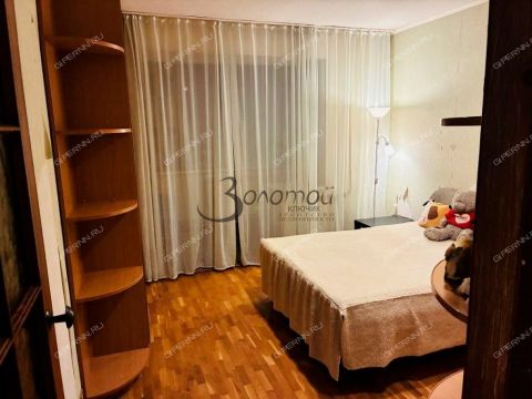 3-komnatnaya-ul-geroya-shnitnikova-d-2 фото