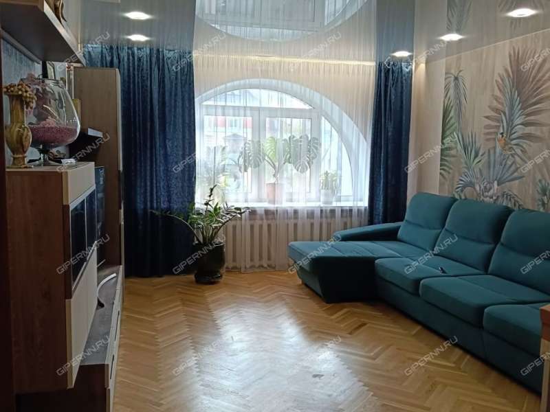 трёхкомнатная квартира на улице Воровского дом 13