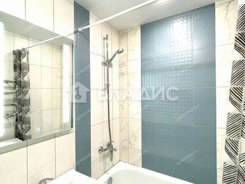 3-komnatnaya-ul-kovalihinskaya-d-72 фото