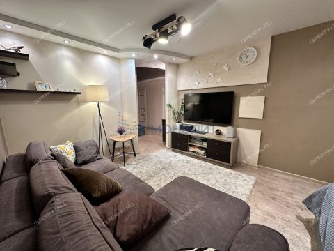 2-komnatnaya-nab-volzhskaya-d-24 фото