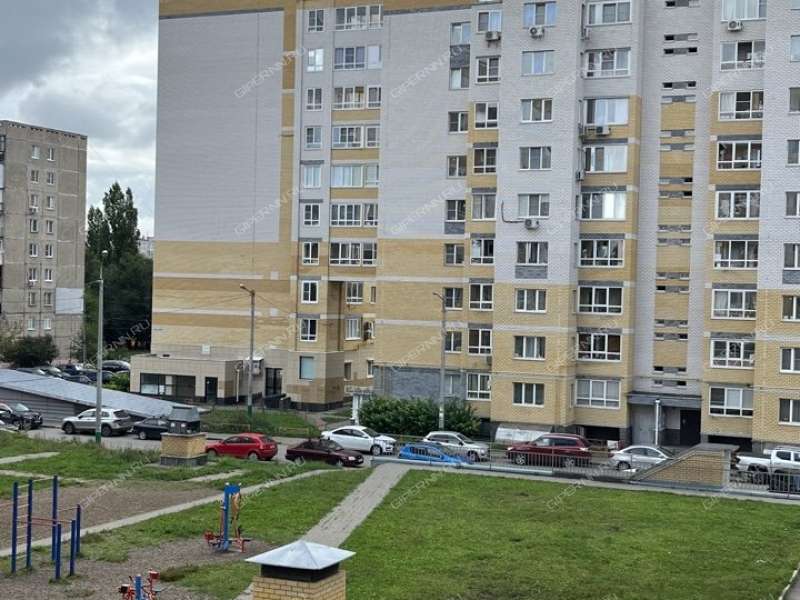 однокомнатная квартира на улице Сутырина дом 15