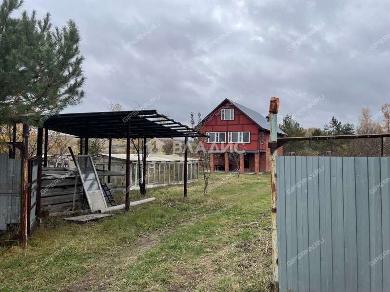 дом на  село Выездное