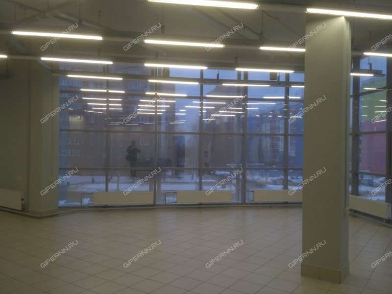 помещение под торговую площадь на Верхне-Печерская ул. 14