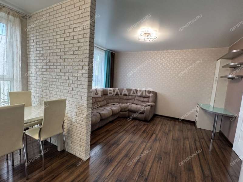 трёхкомнатная квартира на улице Родионова дом 192 к3