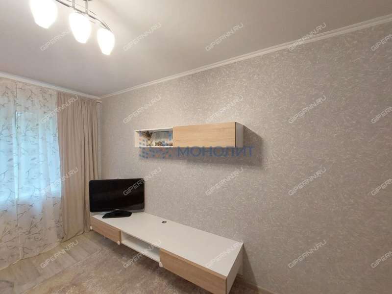 трёхкомнатная квартира на улице имени Генерала Ивлиева дом 10 к2