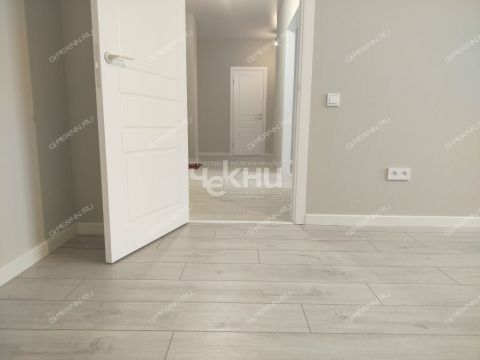 2-komnatnaya-ul-rodionova-d-191-k1 фото