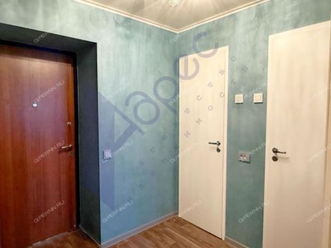 1-komnatnaya-b-r-zarechnyy-d-1 фото