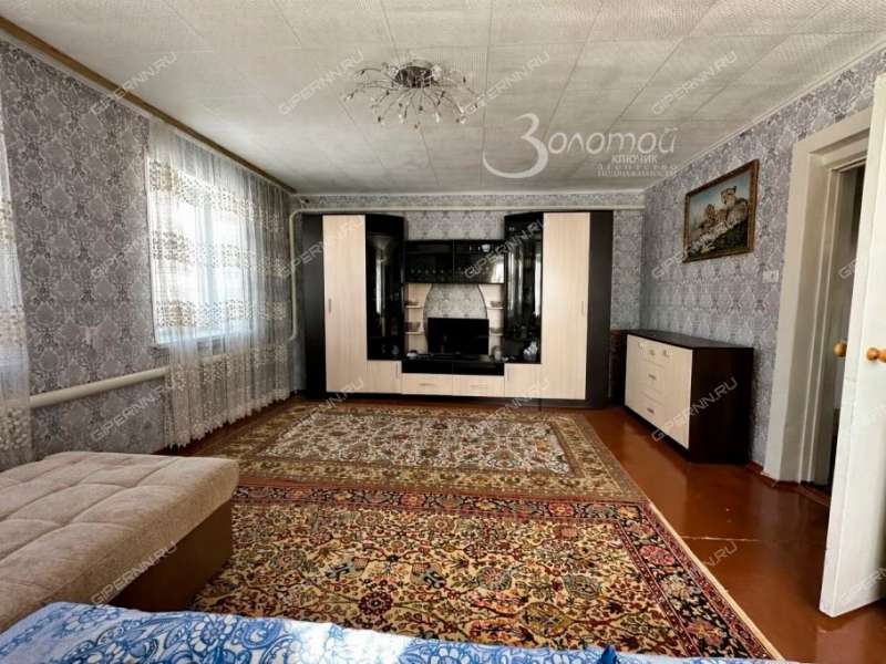 дом на  деревня Ройка