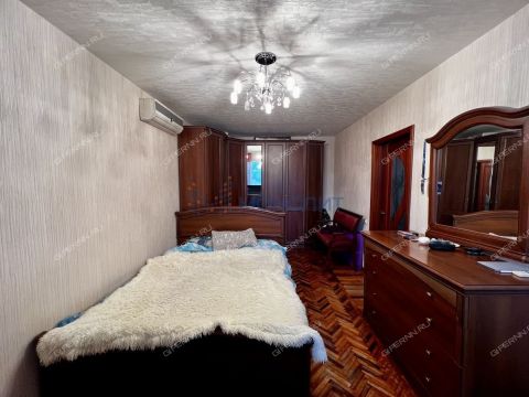 2-komnatnaya-ul-germana-lopatina-d-6 фото