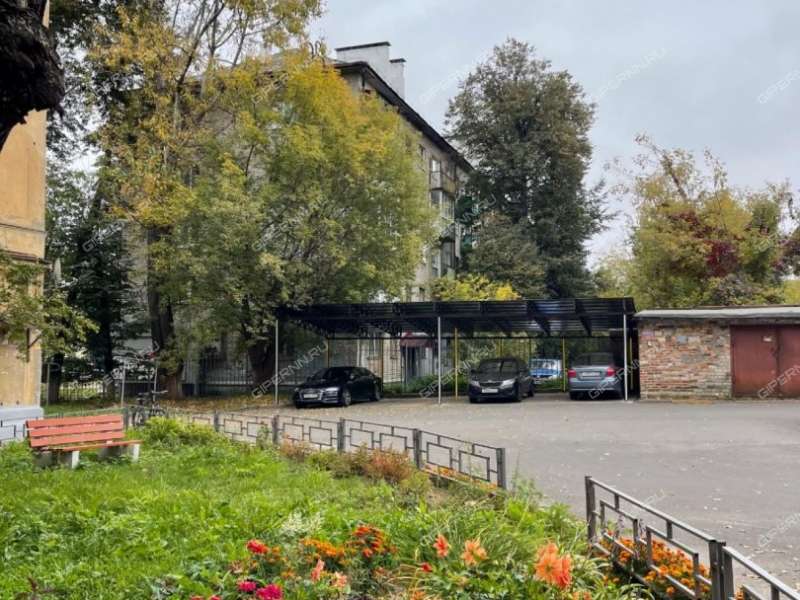 четырёхкомнатная квартира на улице Генкиной дом 39/17