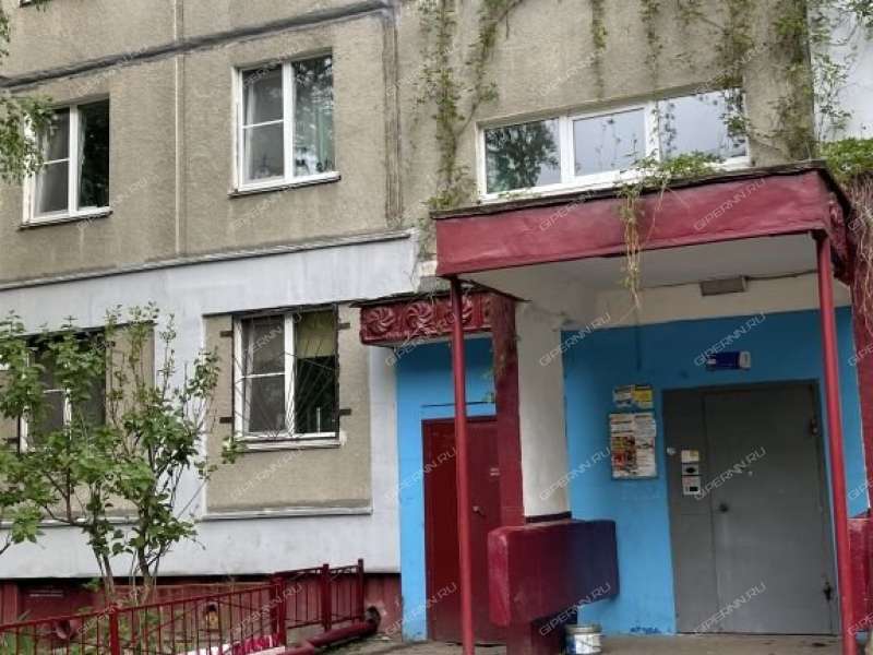 трёхкомнатная квартира на улице Пермякова дом 48