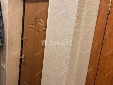 2-komnatnaya-derevnya-kuzhutki-dalnekonstantinovskiy-rayon фото