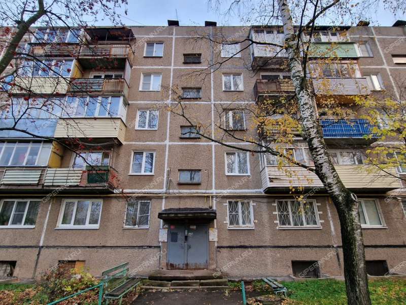 двухкомнатная квартира в 3-м микрорайоне дом 6 город Кстово