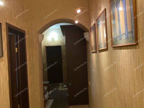 3-komnatnaya-ul-chkalova-d-41 фото